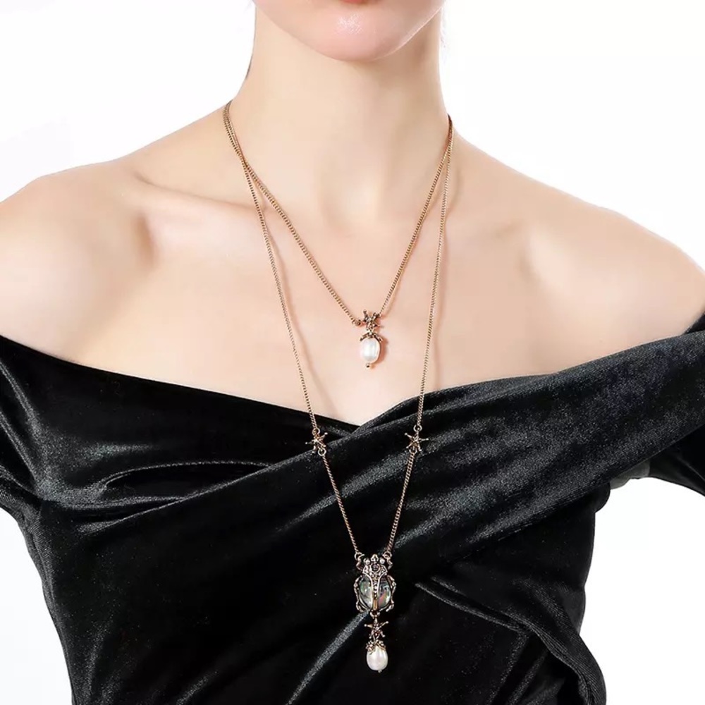 DOUBLE-WRAP BEETLE NECKLACE - Picture 7 of 8